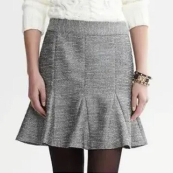 Banana Republic Dresses & Skirts - Pleated Tweed Grey Black White Silver Metallic Mini Skirt 14